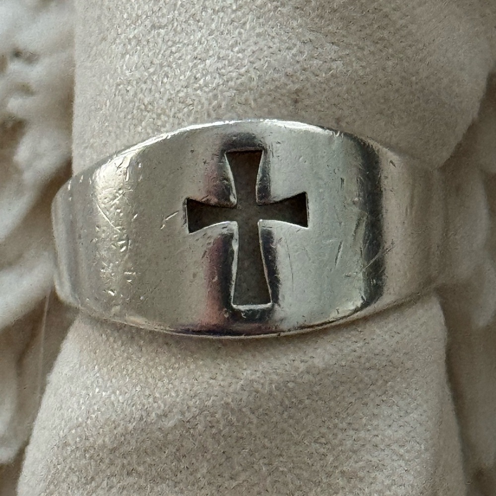 Wide Crosslet James Avery ring